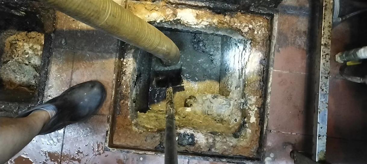 开江污水池清理一般都有毒气，怎么预防中毒呢？